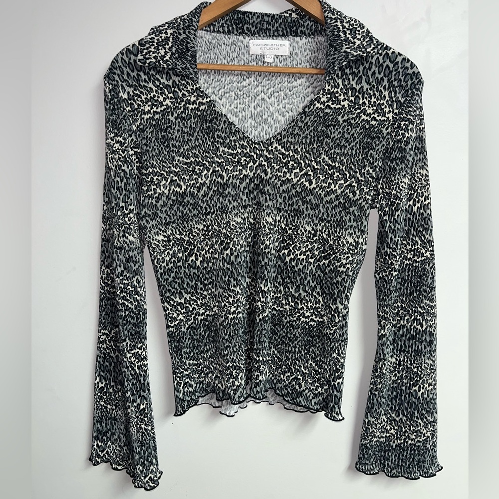 Fairweather Studio Abstract Animal Print Long Sleeve Collar Top L